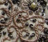 Broderie au crochet indien avec cannetilles et perles